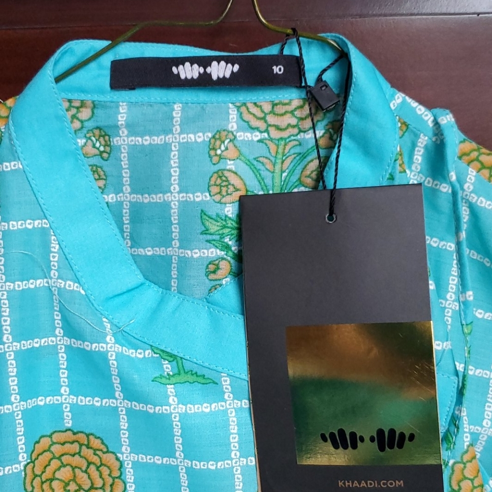 New Khaadi kurta for Women - Picture 6 of 11